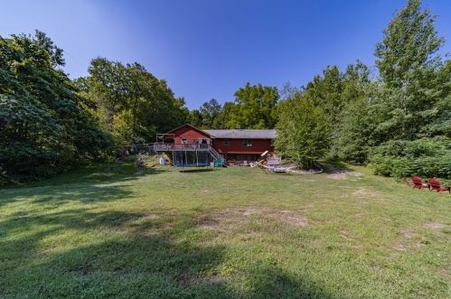 175 General Knox Rd, Russell, MA 01071-9734