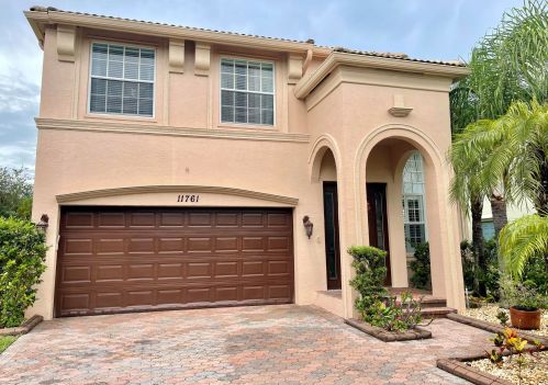 11761 Bennington Cir, Port Saint Lucie, FL 34987-2717
