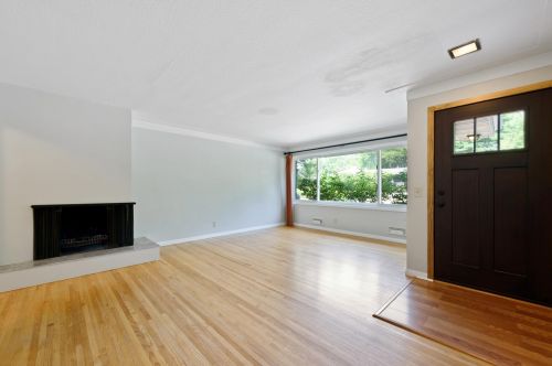 3235 Aquila Ln, Minneapolis, MN 55426-3708