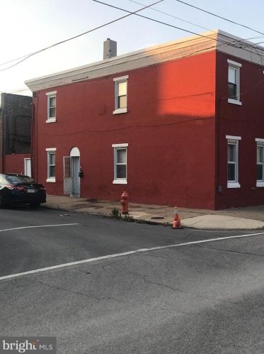 2454 Cedar St, Philadelphia, PA 19125-3020