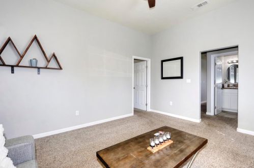 9665 Kent St, Elk Grove CA  95624-2432 exterior