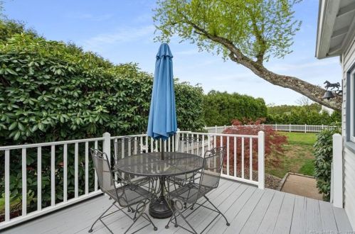 1305 Main St, Wapping CT  06074-2454 exterior