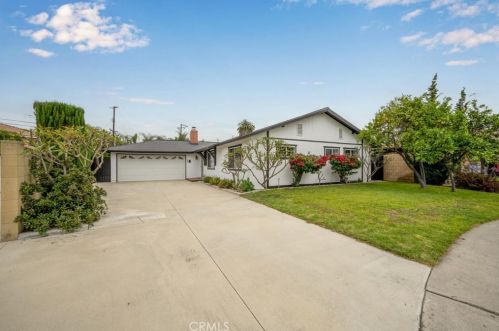 11721 Timmy Ln, Garden Grove, CA 92840-2630