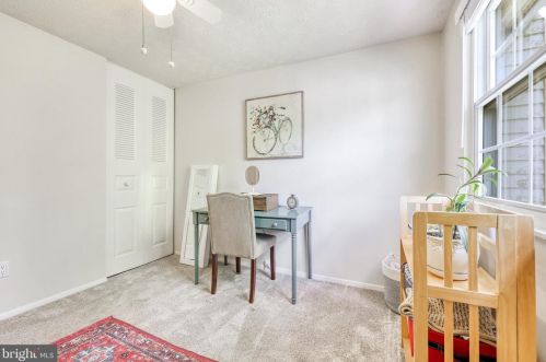 10902 Barton Hill Ct, Herndon VA  20191-5000 exterior