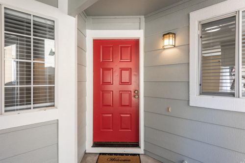 1187 Comalli St, Santa Rosa, CA 95407-5941