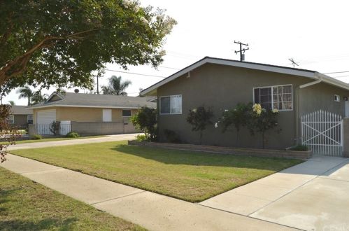 8021 San Luis Cir, Buena Park, CA 90620-2832