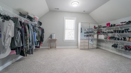 101 Muirfield Dr, Valpo IN  46385-6277 exterior