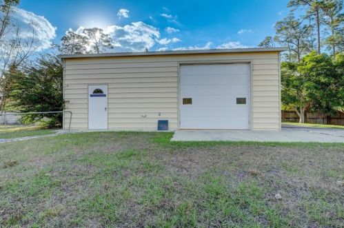 405 Canton Ave, Lehigh Acres, FL 33972-4517