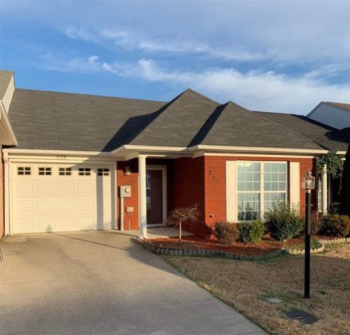 215 Santana Dr, Athens, AL 35611-2384