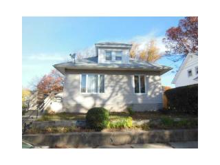 187 Rounds Ave, Providence, RI 02907-3518