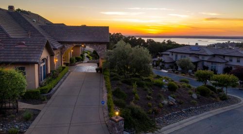 2940 Capetanios Dr, Folsom CA  95762-4601 exterior