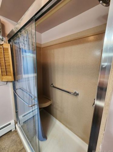 45 Norman St, Waterford CT  06385-2330 exterior