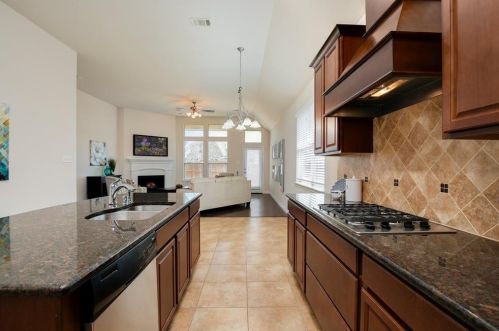 2926 Morning Star Dr, Oak Point TX 75068-7825 exterior