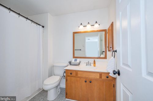 49 Bradford Ct, Charles Town WV  25414-4208 exterior