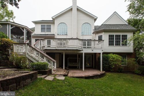 5594 Tucson Ct, Haymarket VA  20169-3145 exterior