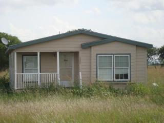 3408 Eastern Valley Dr, Venus, TX 76084-3489