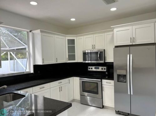 15946 12th Ct, Hollywood FL  33028-1624 exterior