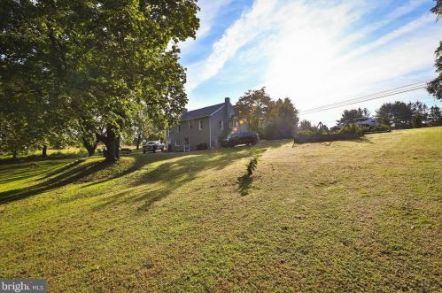 126 Dark Hollow Rd, Pipersville PA  18947-9369 exterior