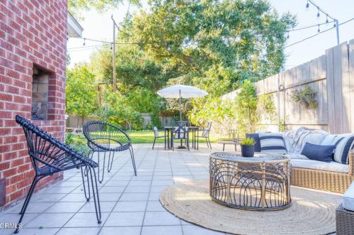 4837 Crown Ave, La Canada CA  91011-3619 exterior