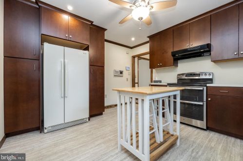 576 Butternut Dr, Parkesburg, PA 19365-1745