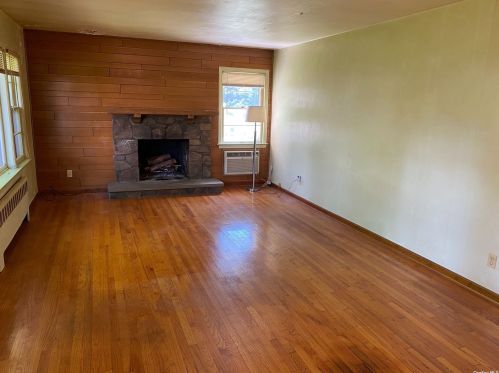 205 4th St, Elwood NY  11731-3525 exterior