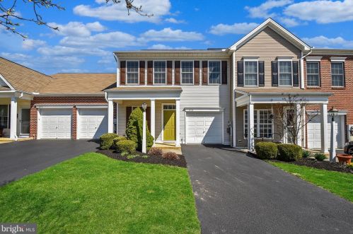 673 Stoverdale Rd, Hummelstown, PA 17036-8817