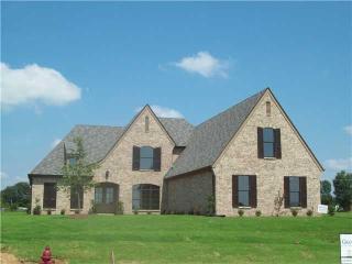 4857 Avi Dr, Lakeland, TN 38002-5977