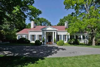 323 Walnut Dr, Nashville, TN 37205-2915