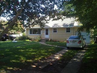 1261 River Oaks Dr, Norfolk, VA 23502-2024