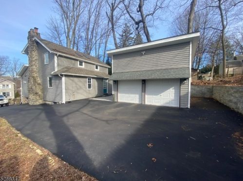 119 Rainbow Trl, Parsippany NJ  07834-3212 exterior