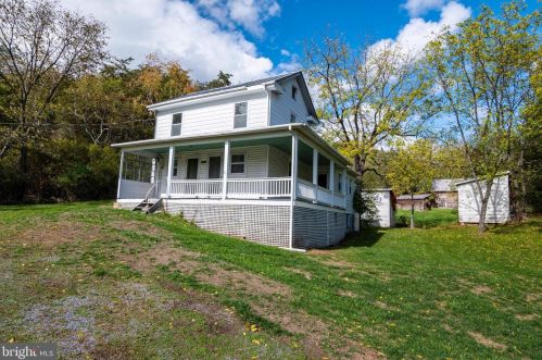 3662 Jerome Rd, Edinburg VA  22824 exterior