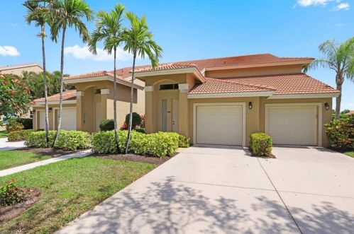 6680 Huntington Lakes Cir, Naples, FL 34119-7984