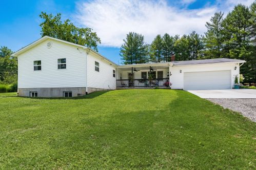 301 Windy Ridge Rd, Chillicothe, OH 45601-9376