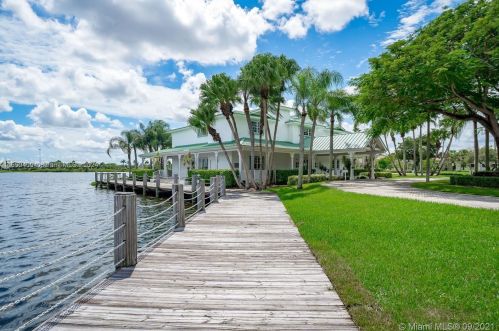 1231 179th Ave, Hollywood FL  33029-3162 exterior