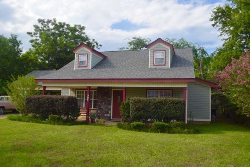 706 Carpenter St, Arkadelphia, AR 71923-5941