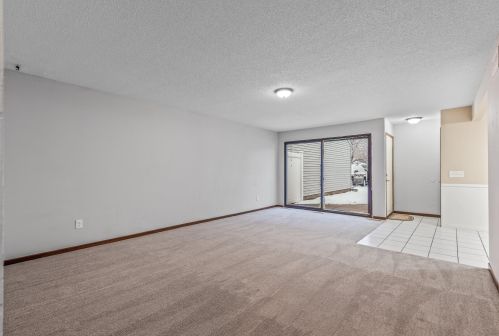 5106 148th St, Saint Paul MN 55124-6923 exterior