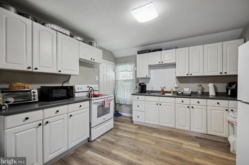 1039 Queen St, Pottstown PA  19464-5827 exterior