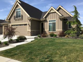 6859 Topaz Jewel Pl, Meridian ID  83646-4926 exterior