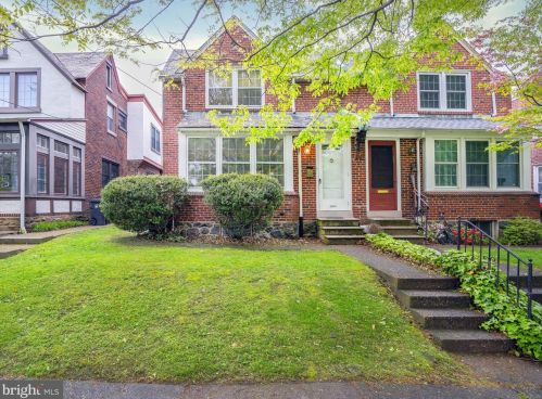 2013 17th St, Wilmington, DE 19806-2419