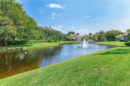 16510 Senterra Dr, Delray Beach FL  33484-6985 exterior