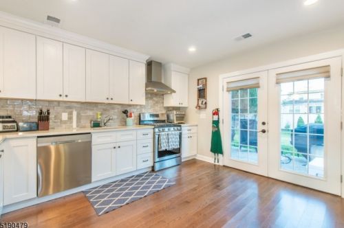 1149 Briarcliff Dr, Rahway NJ  07065-1935 exterior