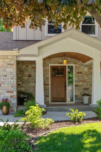8232 Maryland Cir, Minneapolis, MN 55438-1119