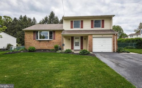 140 Windsor Ave, Southampton PA  18966-3334 exterior