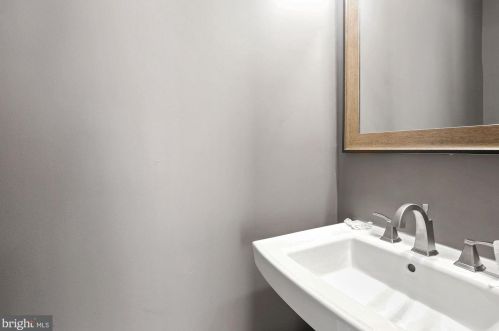 3341 Ames St, Washington DC  20019-1316 exterior