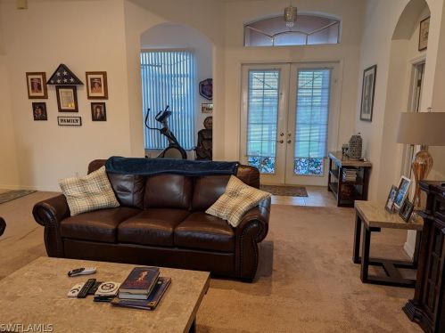 938 5th Pl, Cape Coral FL  33990-2828 exterior