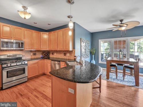 23 Grey Hawk Dr, Molino PA  17961-9172 exterior