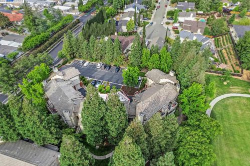 3308 Smoketree Commons Dr, Pleasanton CA  94566-7959 exterior