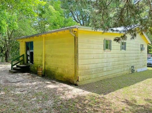 38 Lincoln Ave, Defuniak Springs FL  32435-2341 exterior
