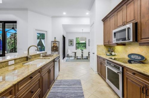 350 Gumbo Limbo Ln, Marco Island FL  34145-1865 exterior