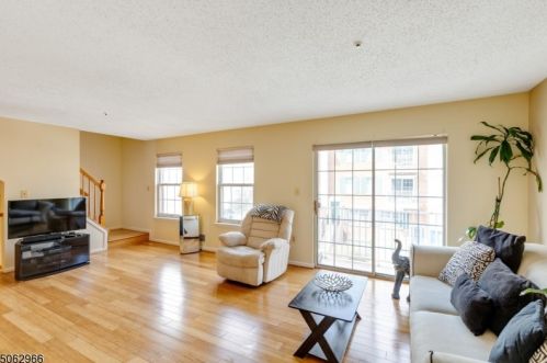 30 Marrow St, Newark NJ  07103-3151 exterior